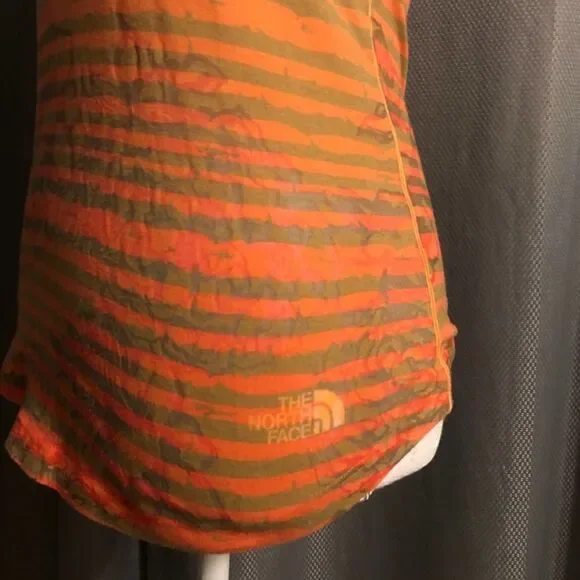 ⭐️3 for $10⭐️ The North Face Orange Floral Striped Tee - Picture 7 of 8